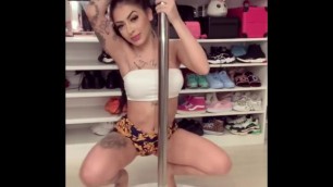 MC Mirella Sexy no Pole Dance - 17/9/2020