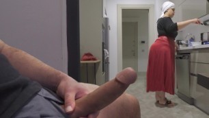 Risky Jerk off while Watching Big Bubble Butt Muslim Stepmom in the Kitchen.